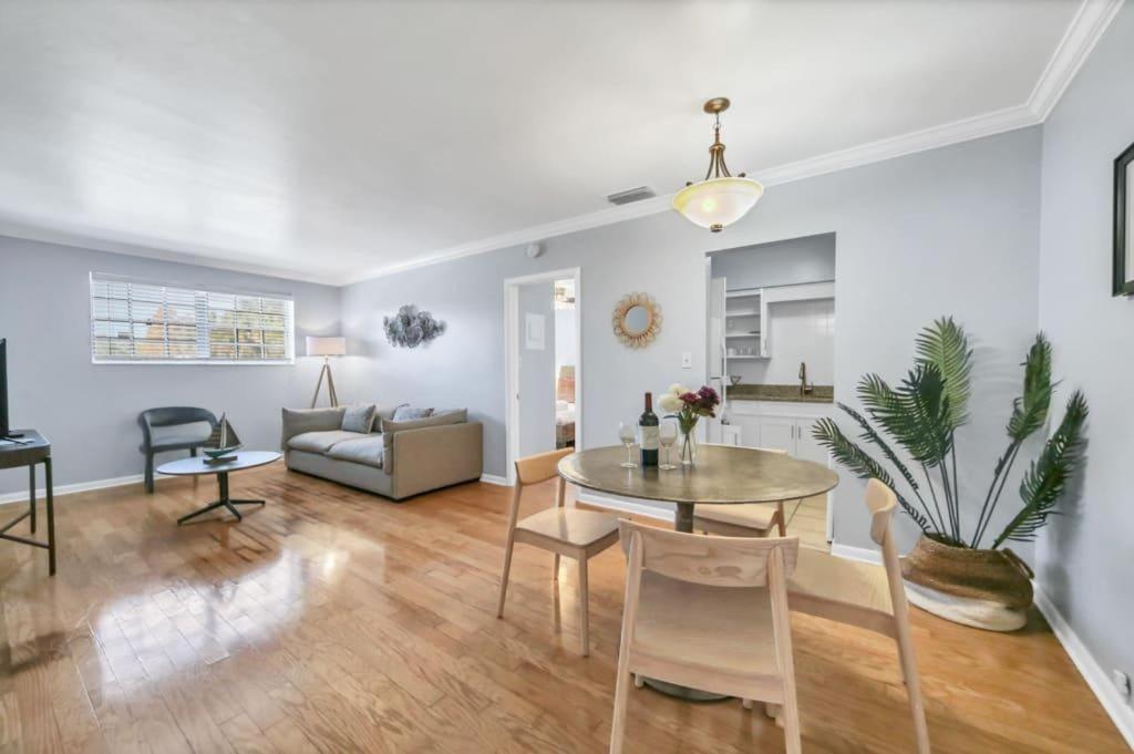 Apartamento Designed And Well Located Chic 1Br With Parking Tampa Exterior foto