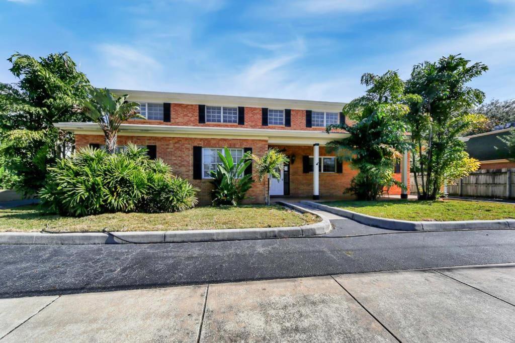 Apartamento Designed And Well Located Chic 1Br With Parking Tampa Exterior foto